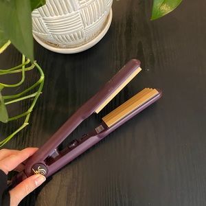 Hot n Silky Professional Crimping Iron